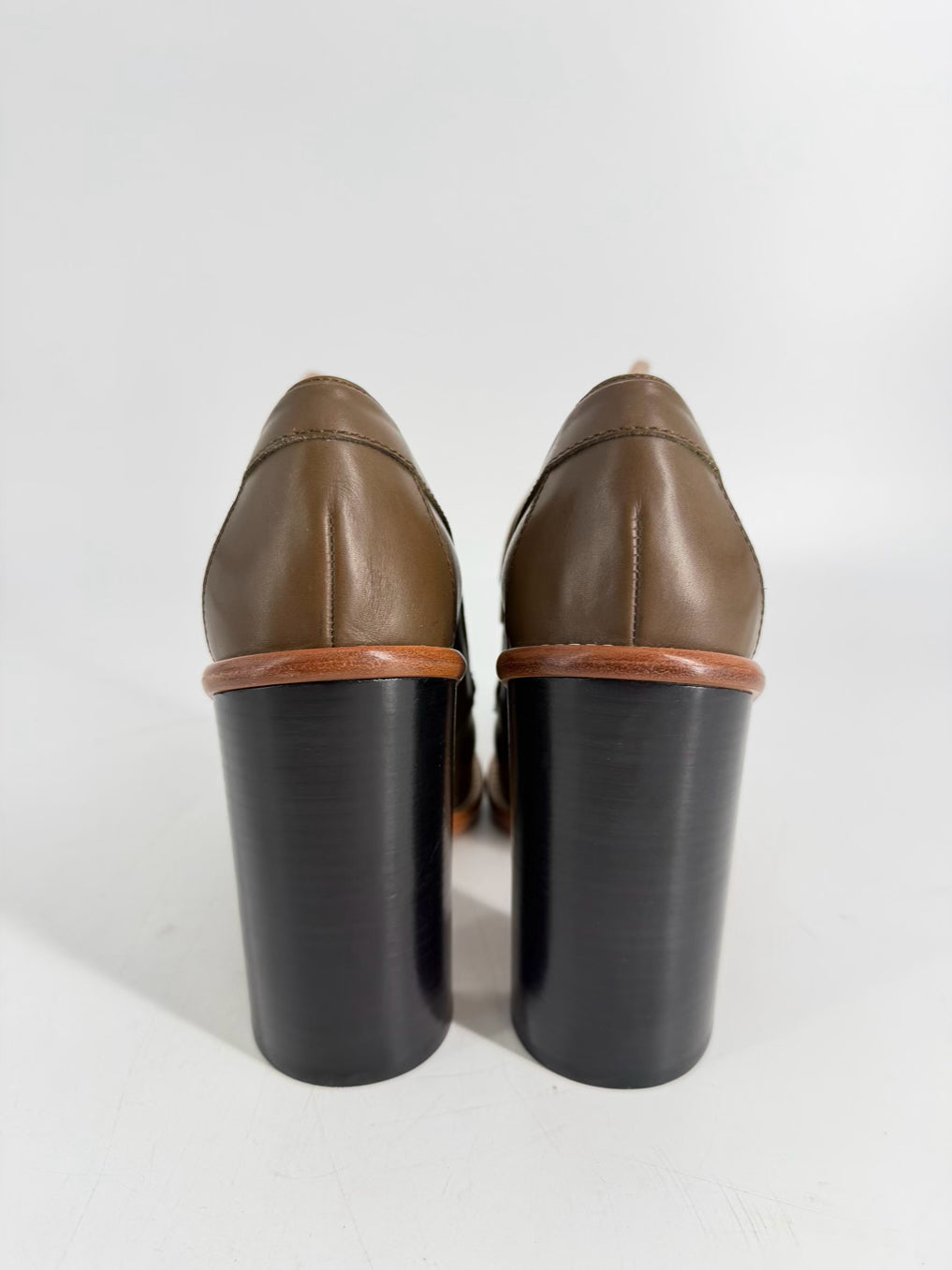 CHLOE Size 39 Olive Heels