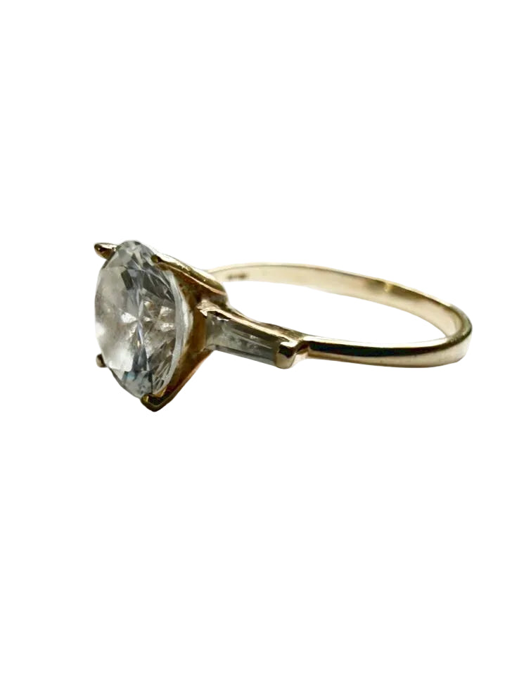 10K Gold Cubic Zirconia Ring