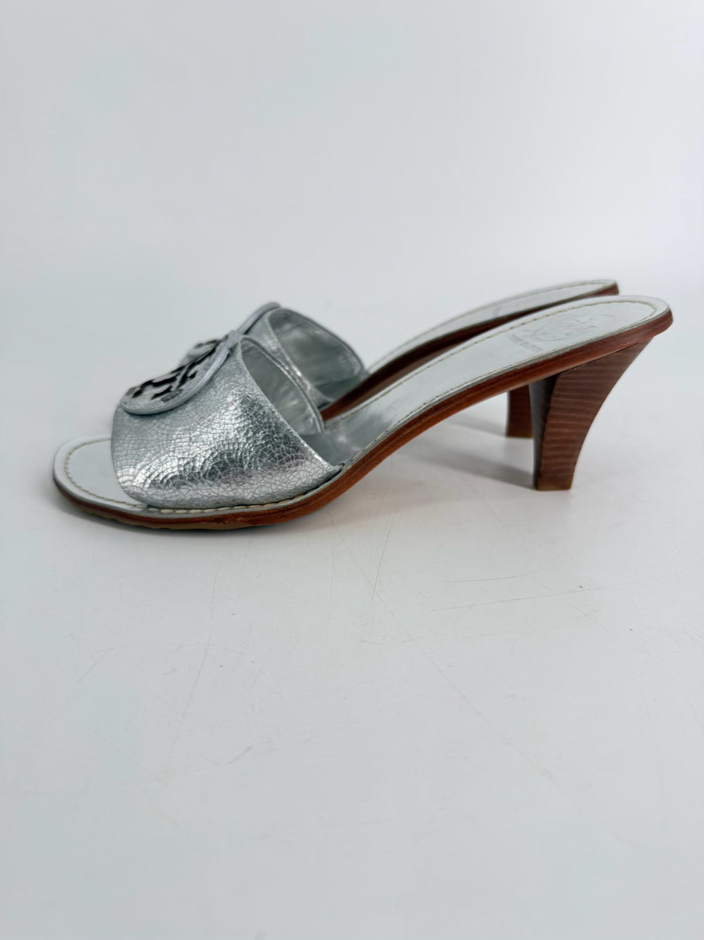 TORY BURCH Size 8.5 Silver Kitten heels