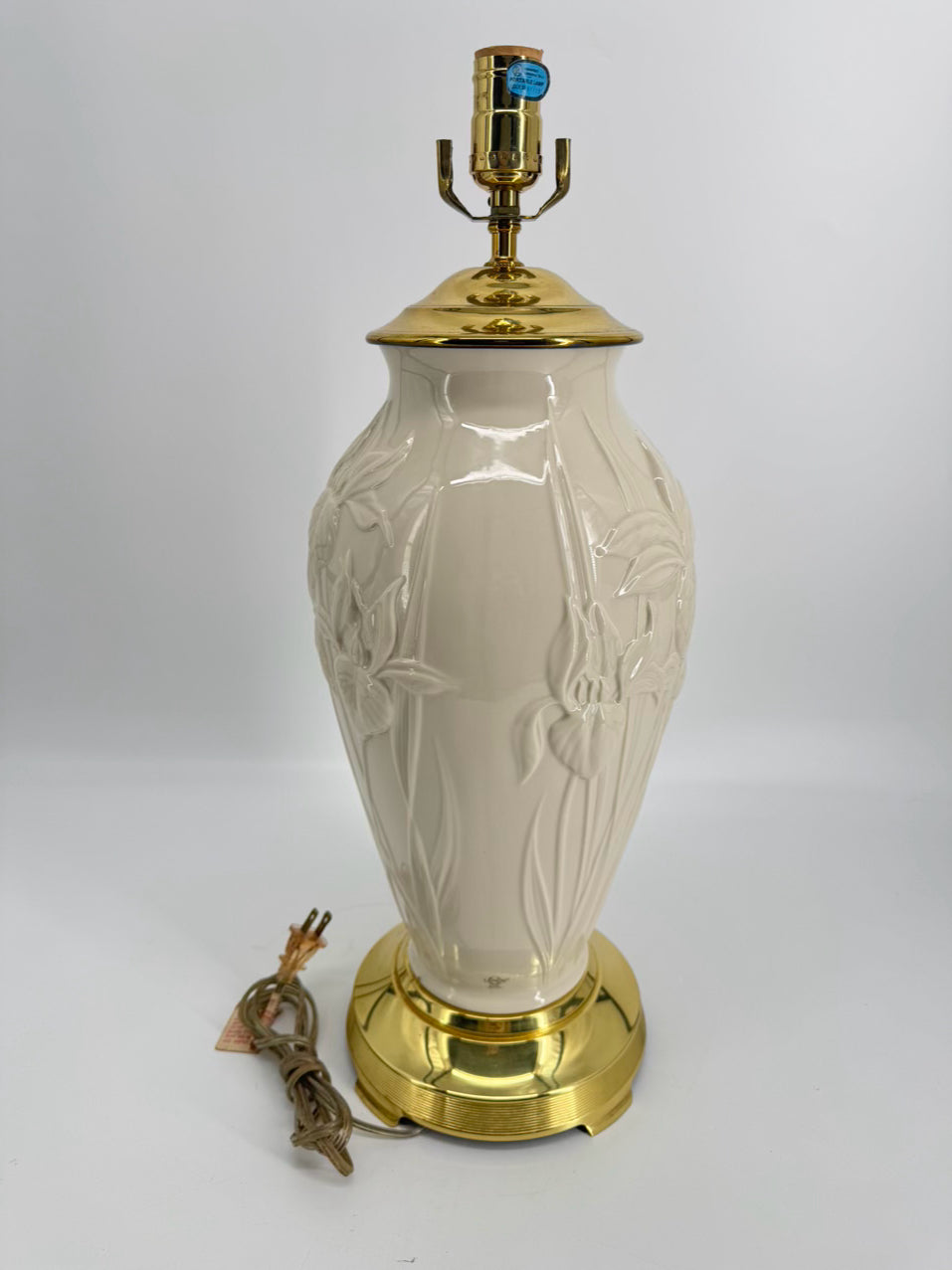 LENOX Cream Porcelain Raised Flower Design Lamp