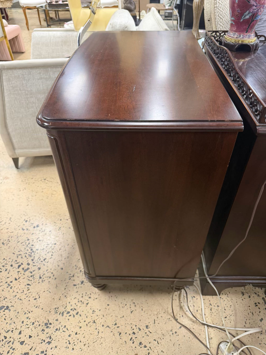 KINCAID Dark Wood Bachelors 3 Drawer Chest