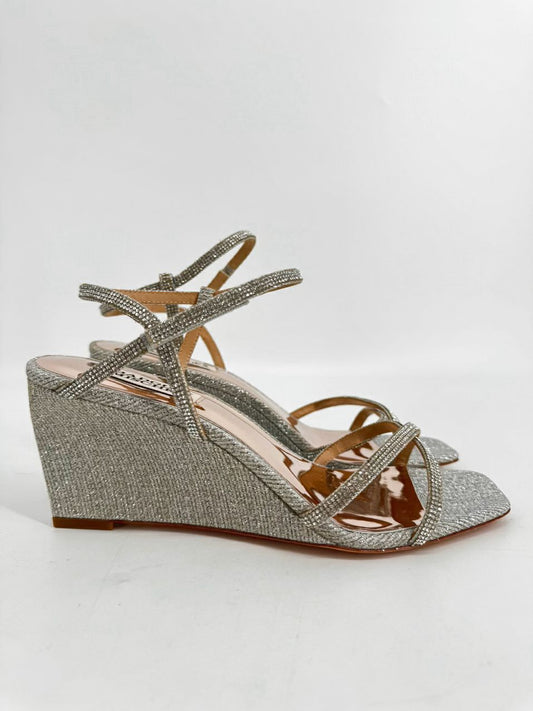 BADGLEY MISCHKA Size 8.5 Silver Leather Wedge Sandal