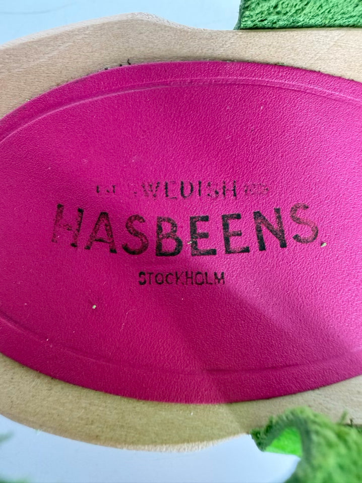 HASBEENS Size 39 Neon Green Leather Sandals