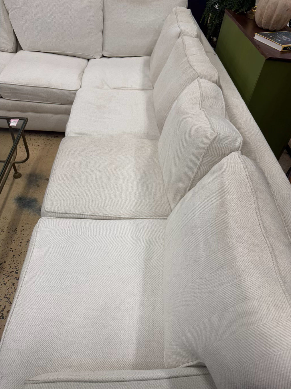 JACKSON CARTER FURNITURE Ivory Tweed Look Sectional Sofa