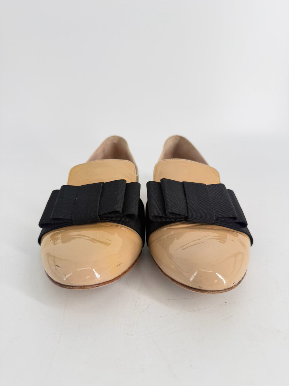 MIU MIU Size 39.5 Beige & Black Leather Bow Crystal Flats
