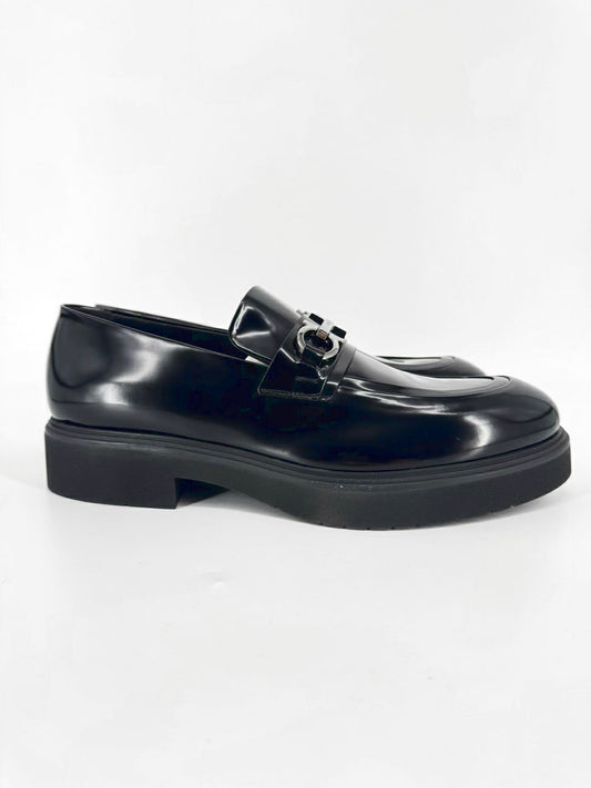 FERRAGAMO Size 8.5 Black Patent Leather Fiorello Loafers NWT