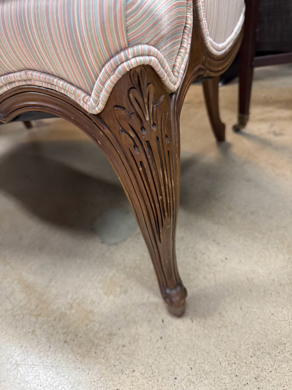 VINTAGE Pink French Chair