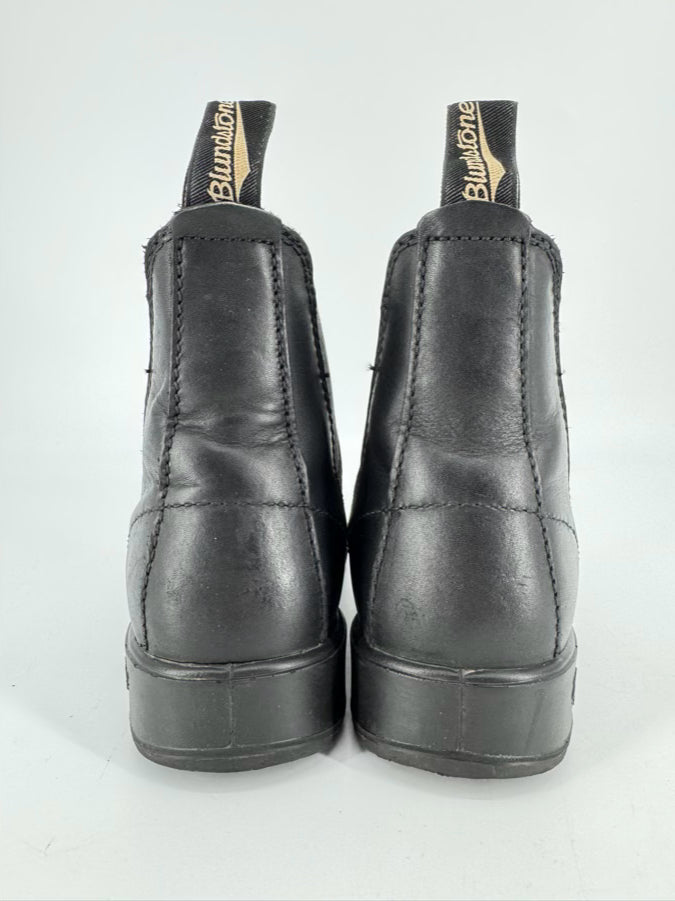BLUNDSTONE Size 8 Black Leather Boots