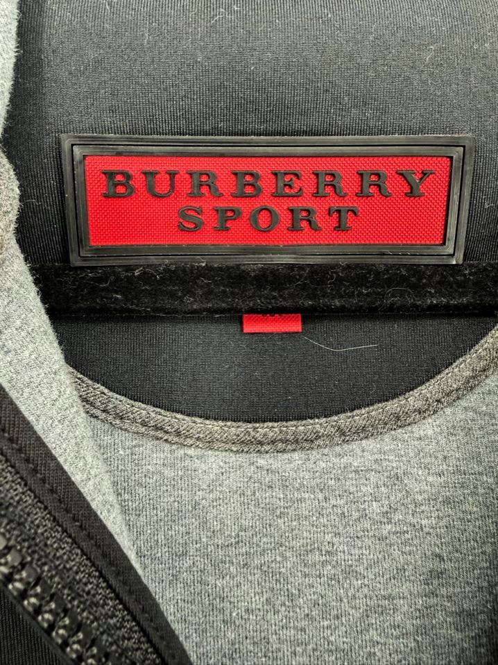 VINTAGE BURBERRY SPORT Men's Size M Black Zip Up Hoodie