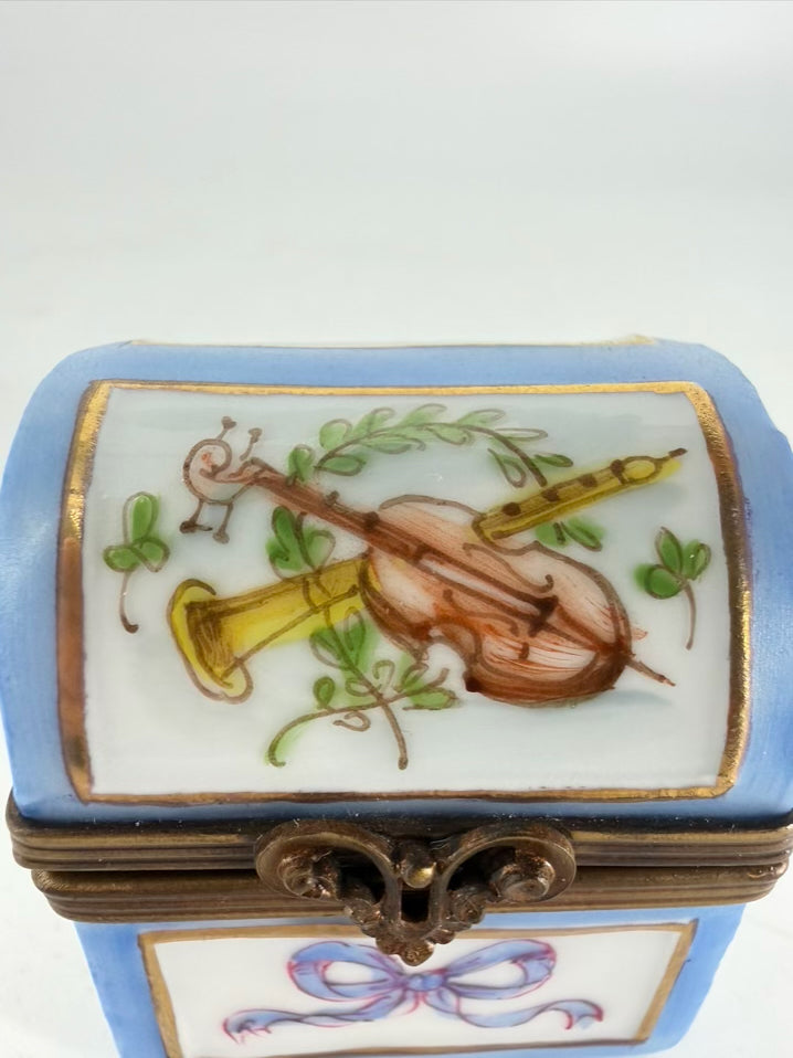 LIMOGES Violin Trunk Style Box w/ 3 Perfumes