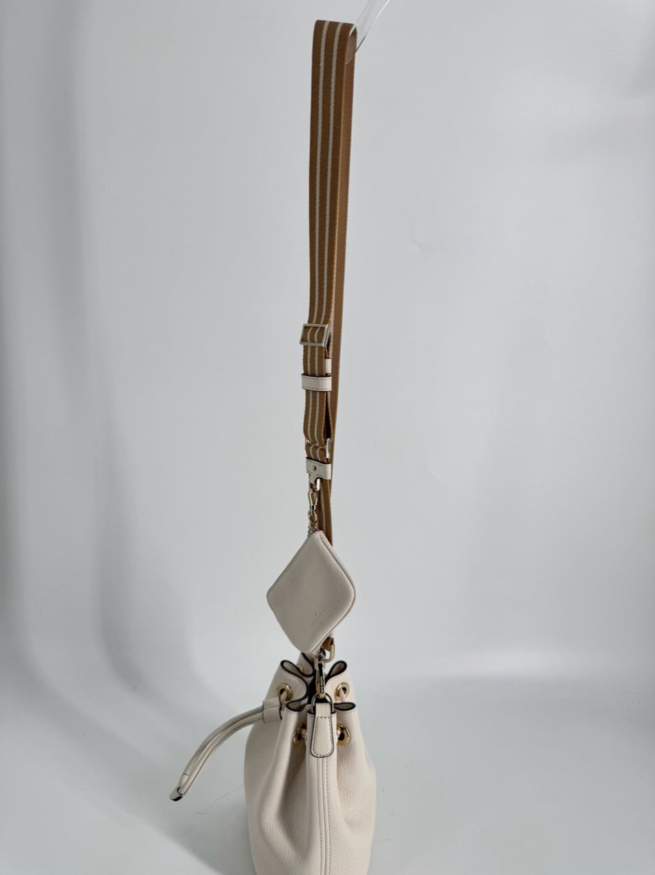 KATE SPADE Cream Leather Bucket Bag w/ Coin Purse