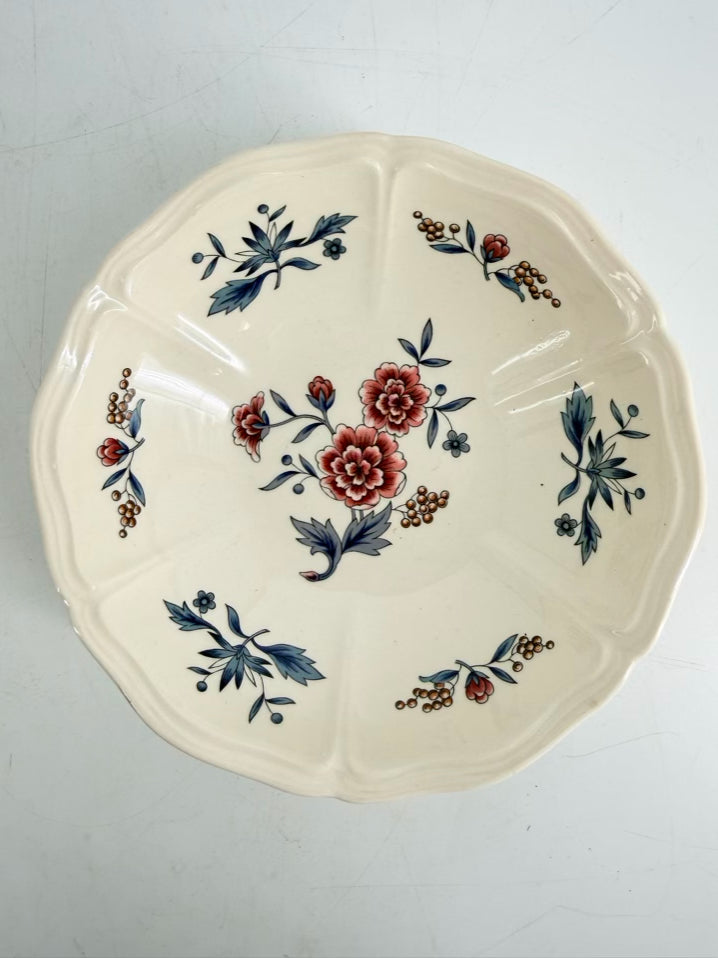 WEDGEWOOD White, Pink & Blue Williamsburg Potpourri China 7 Piece Dinnerware Setting For 6 Includes Serving Pieces