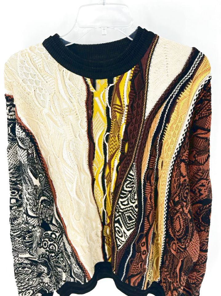 COOGI Size L Yellow & Black Sweater