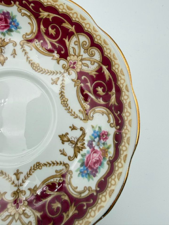 QUEEN ANNE Regency White & Red Dessert Plate Setting for 4 w/ Cups & Saucers