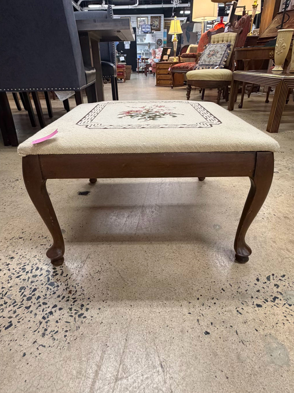 VINTAGE Queen Ann Foot Stool w/ Flowered Needlepoint