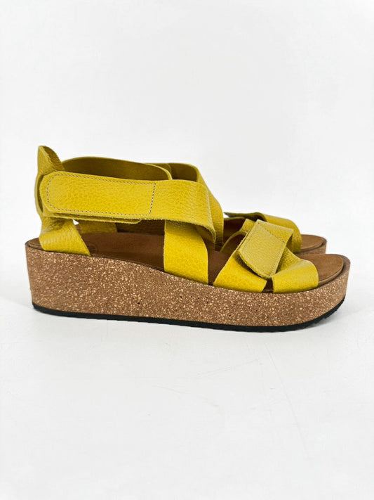 LOINTS OF HOLLAND Size 39 Mustard Leather Sandals