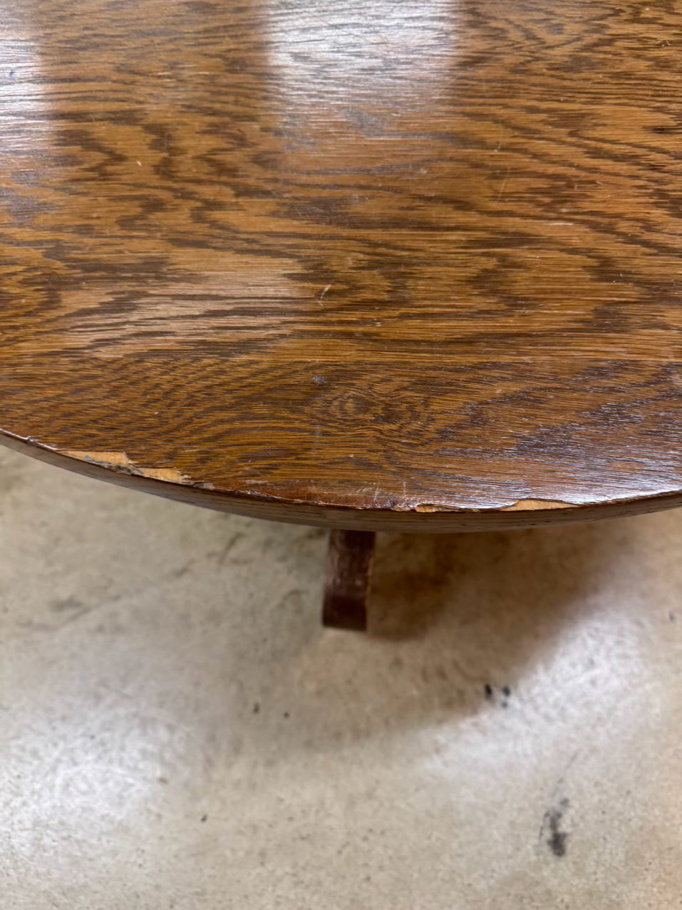ANTIQUE Oak Round Coffee Table