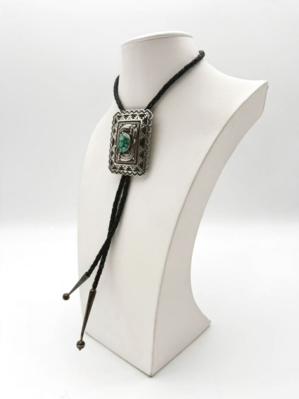 DELBERT SAUNDERS STERLING SILVER Stone Leather Bolo Tie Ornate Necklace