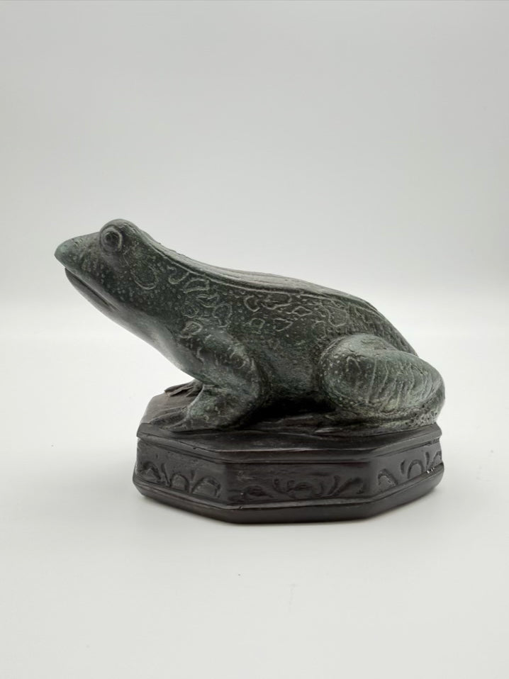 MAITLAND SMITH Green Frog Figure