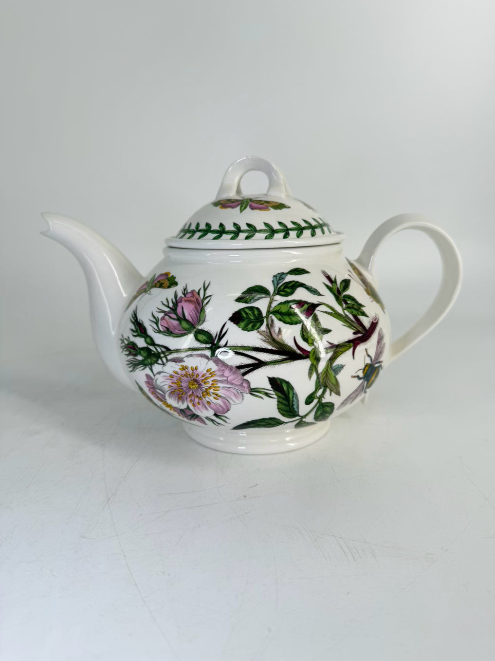 PORT MEIRION The Botanic Garden Tea Set w/ 4 Cups, Saucers, Cream & Sugar