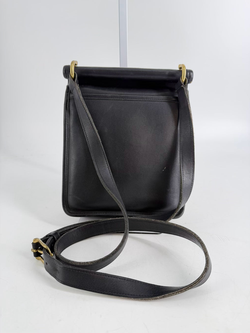 VINTAGE COACH Murphy Black Leather Crossbody Bag