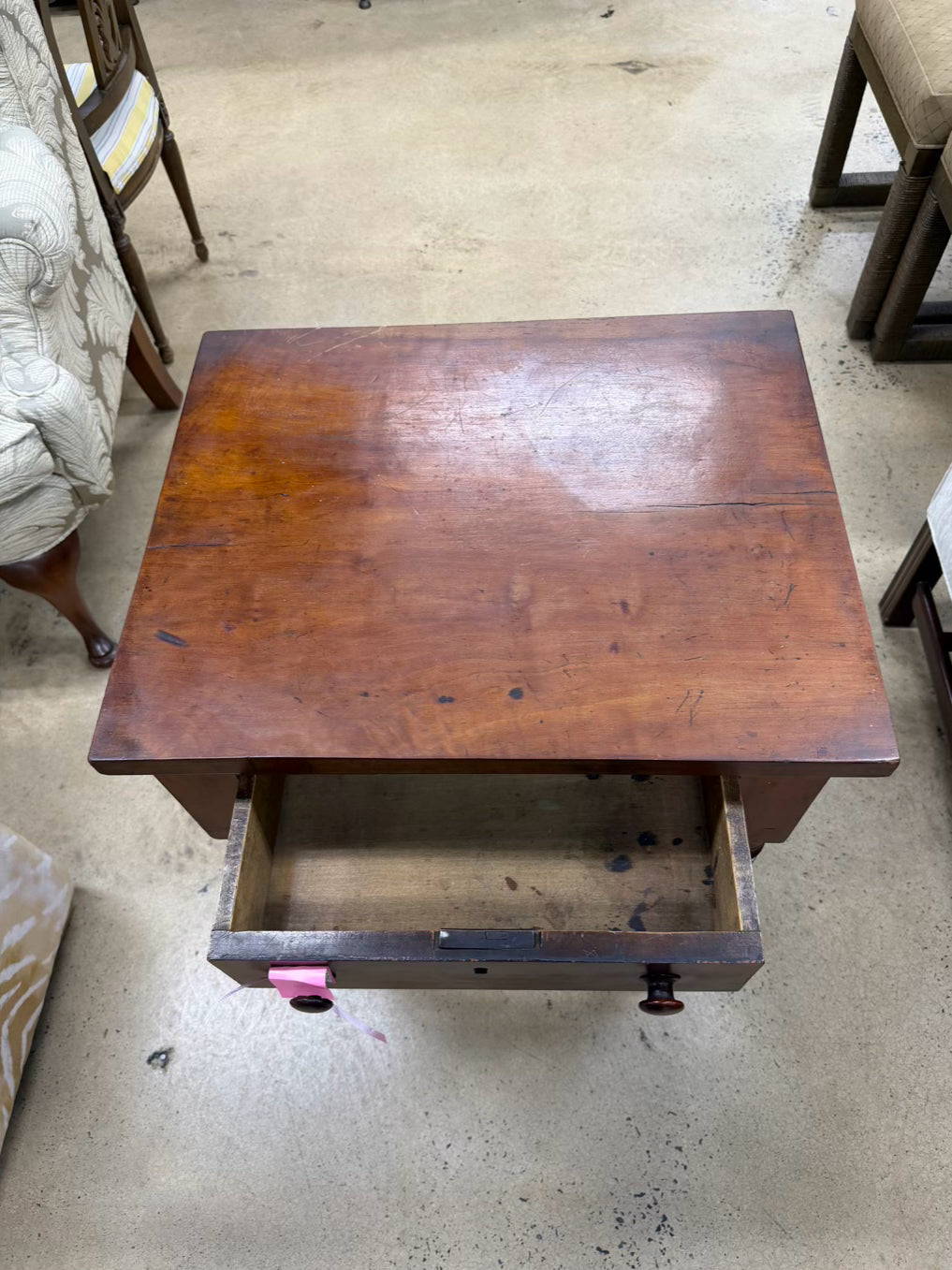 ANTIQUE Wood End Table w/ Drawer
