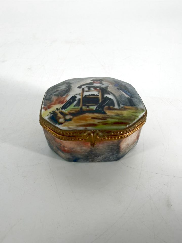 LIMOGES Soldiers Box