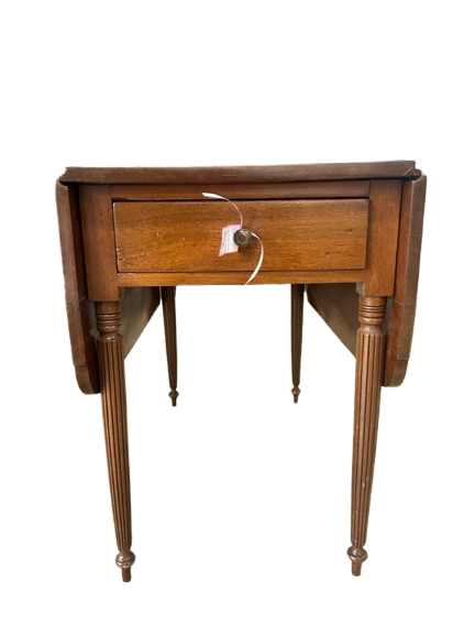 ANTIQUE Cherry Drop Leaf w/ Fluted Legs