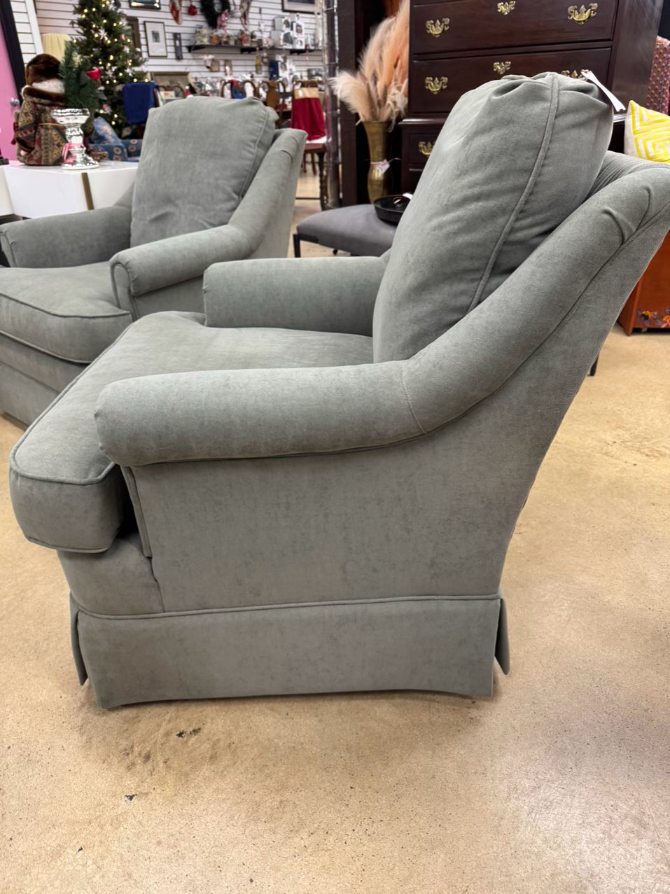 CR LAINE Green Pair of Chairs