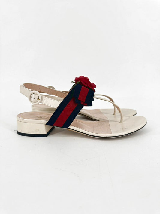 GUCCI Size 38.5 White, Red & Blue Leather Flower Heels