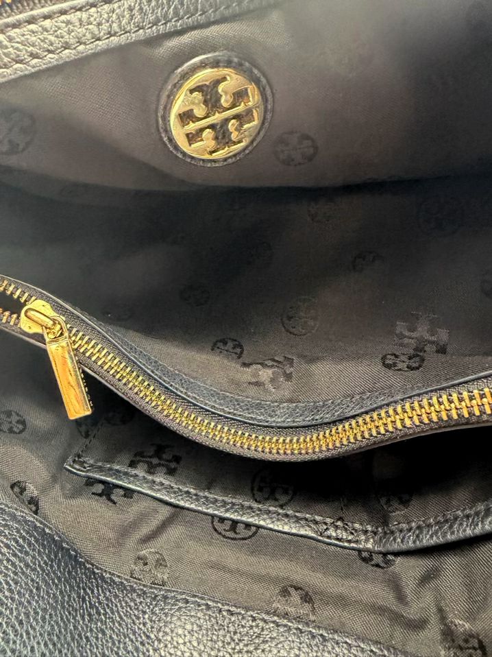 TORY BURCH Black Leather Monogram Purse