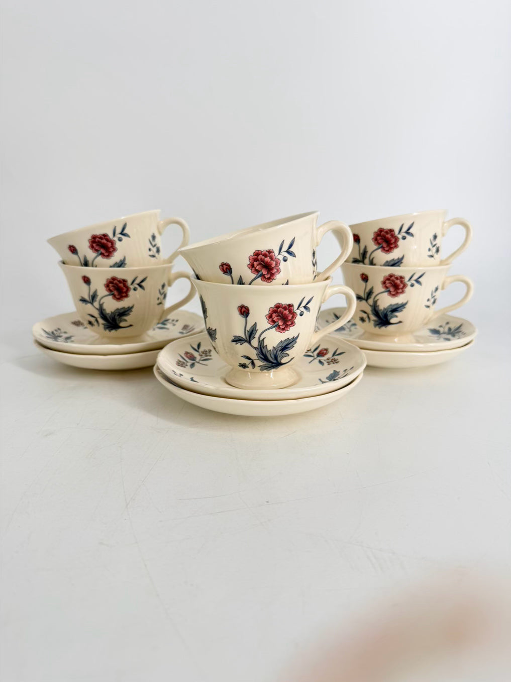 WEDGEWOOD White, Pink & Blue Williamsburg Potpourri China 7 Piece Dinnerware Setting For 6 Includes Serving Pieces
