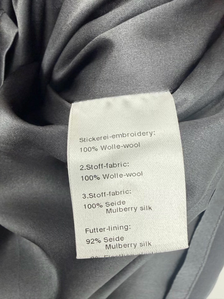 AKRIS Wmn's Size 6 Graphite Silk Grid Print Sleeveless Midi-Dress