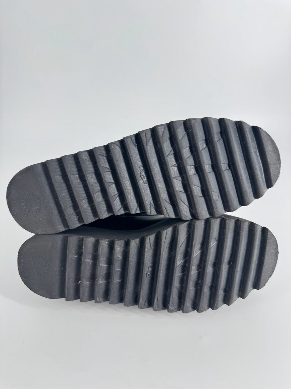 UGG Size 9 Black Classic Rising Toggle Platform Boots