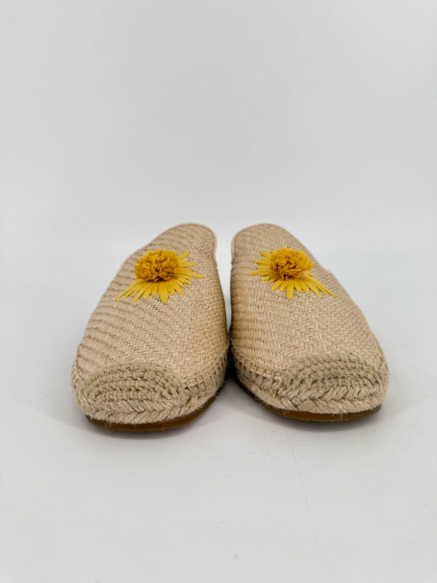 KATE SPADE Size 8 Natural & Yellow Raffia Flower Straw Espadrilles