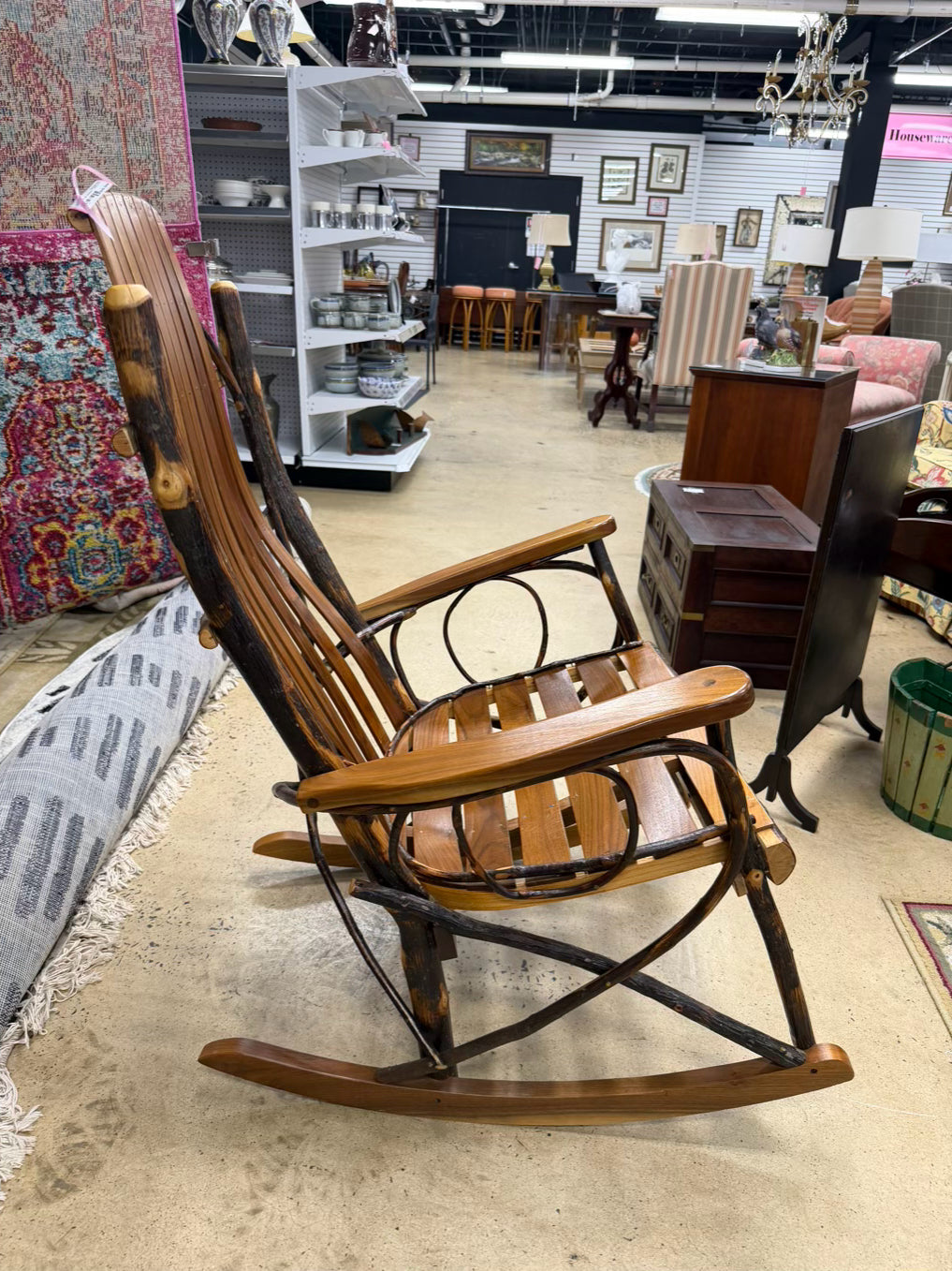 Light Wood Amish Style Chair