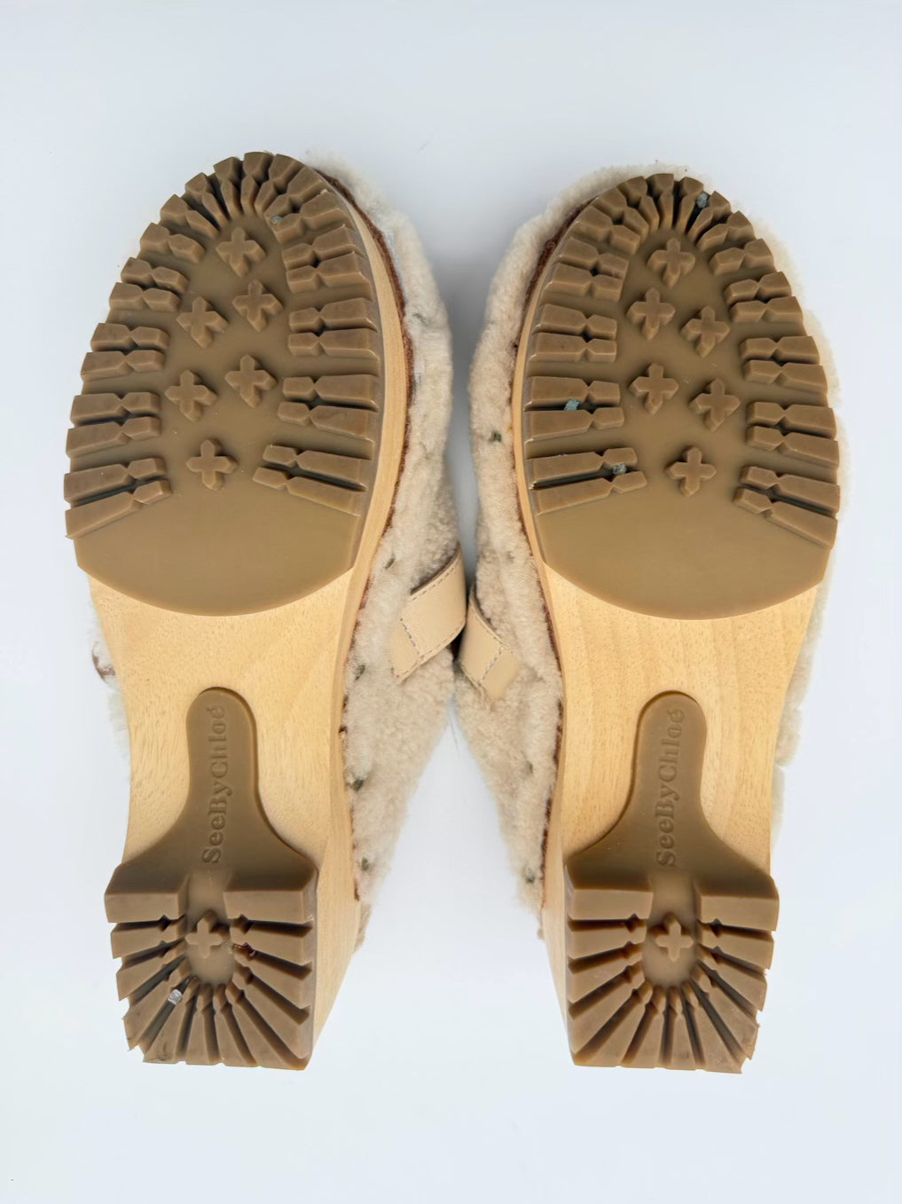 SEE BY CHLOE WMNS Size 36 Cream Shearling Mules