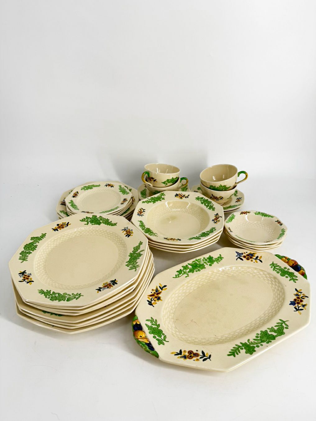 ROYAL DOULTON Yellow & Green 7 Piece Dinnerware Setting for 4