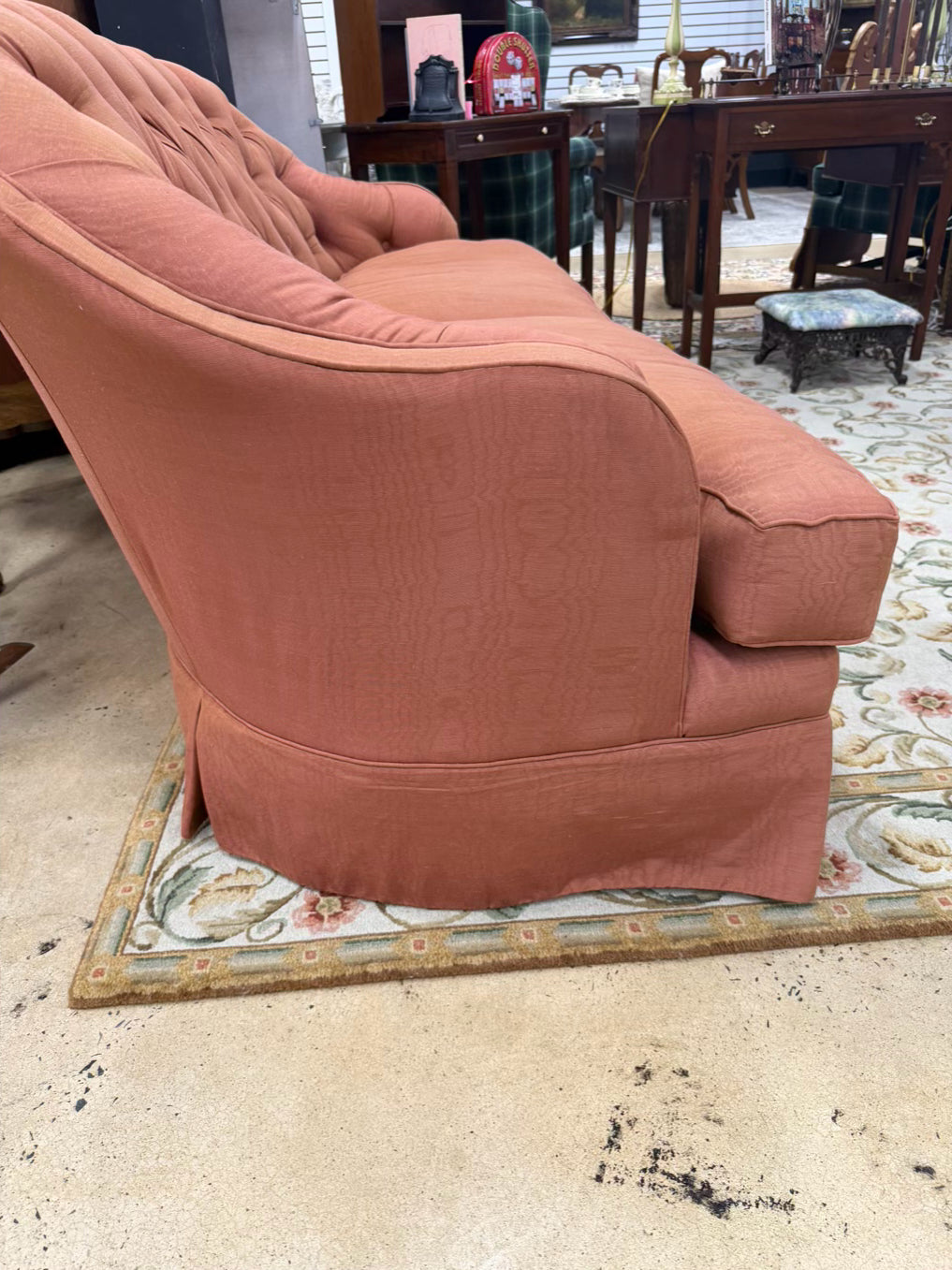 VINTAGE Rose Tufted 2 Cushion Sofa