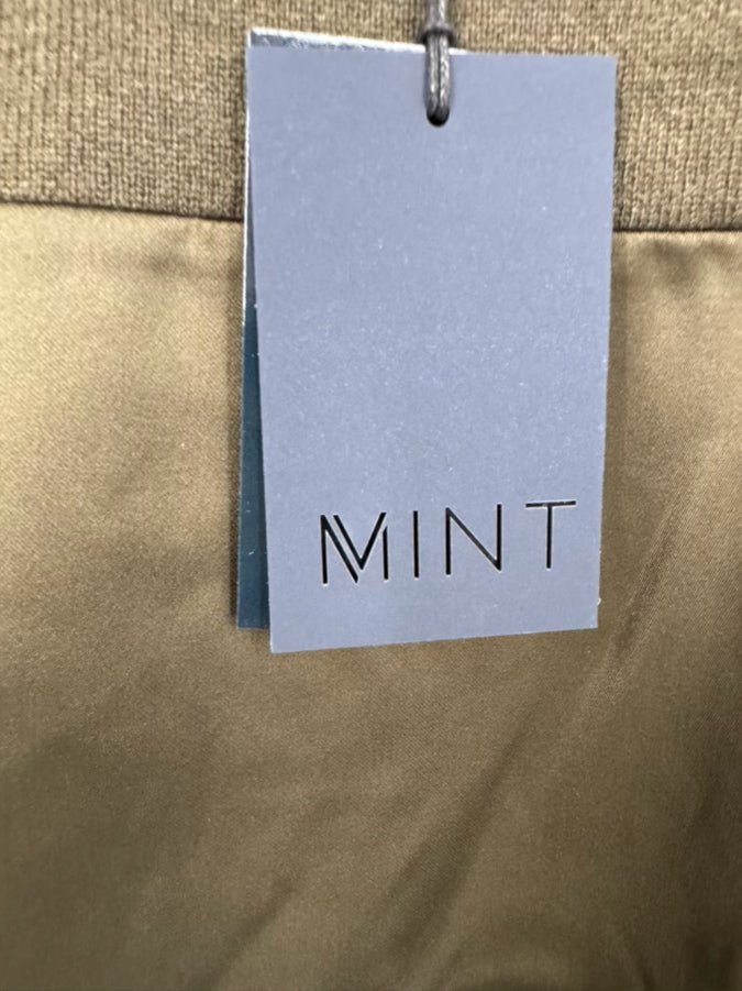 MINT Size M Dark Green Satin Knit Top NWT
