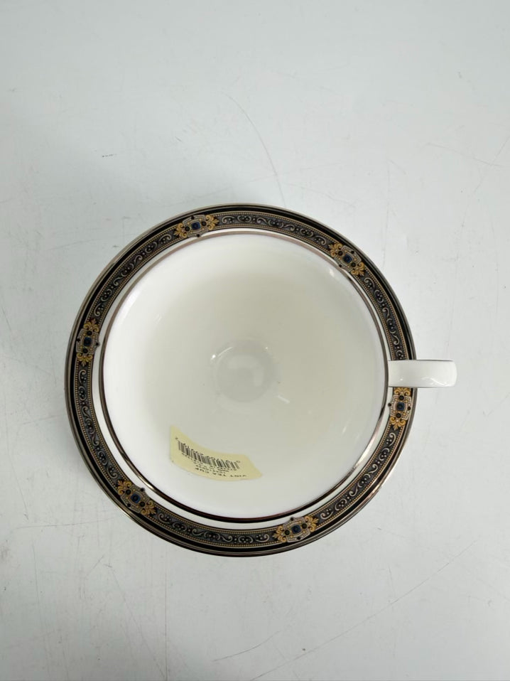 LENOX White, Black & Gold Porcelain Vintage Jewell 5 Piece Dinnerware Setting For 4
