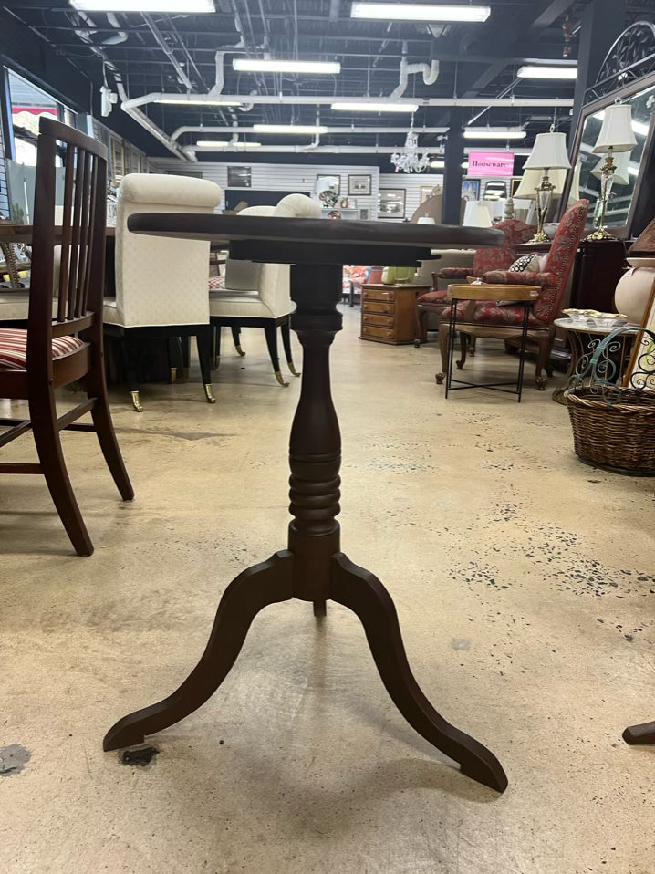 ANTIQUE Wood Round Occasional Table w/ Tripod Legs