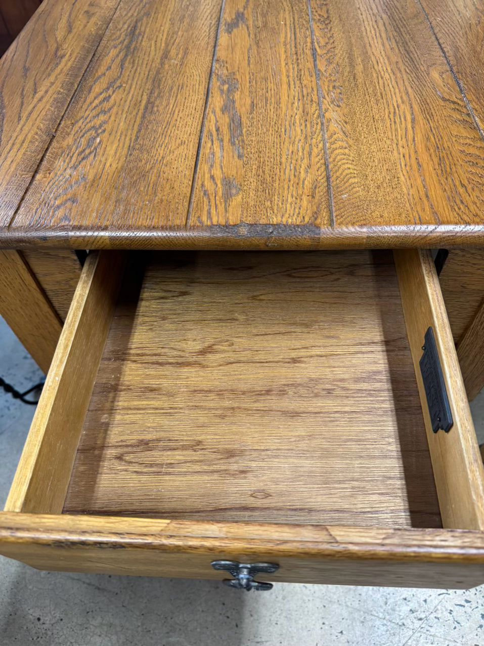 LEXINGTON American Country West Light Oak Pair of End Tables