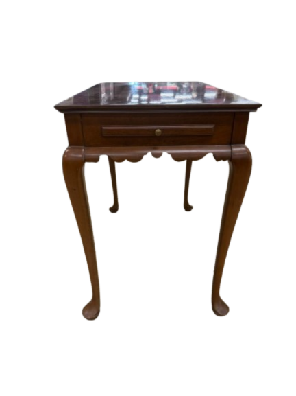 Medium Brown Wood Queen Ann Tea Table