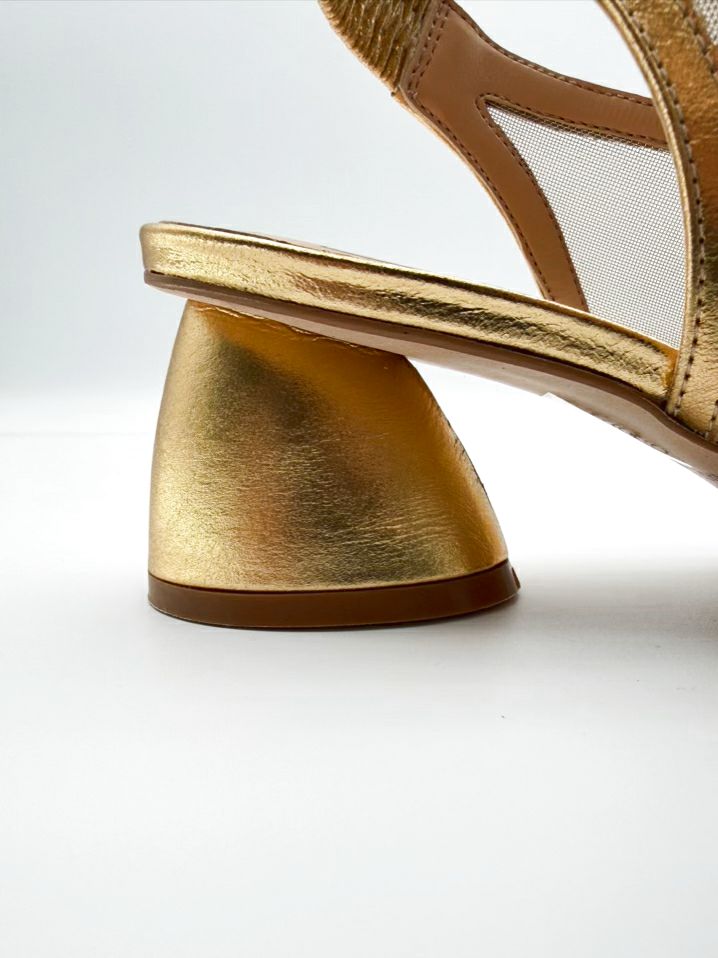 BRUNO MENEGATTI  WMNS Size 7 Gold Block Heel NWOT