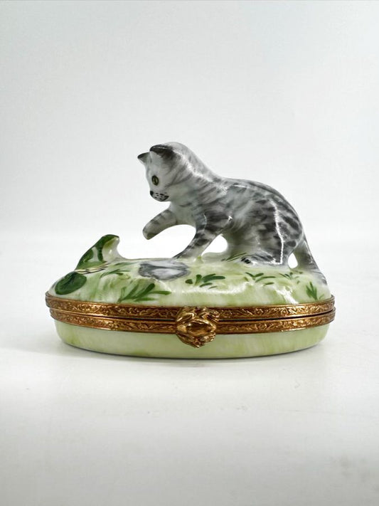 LIMOGES Green & Gray Cat & Frog Ceramic Trinket Box