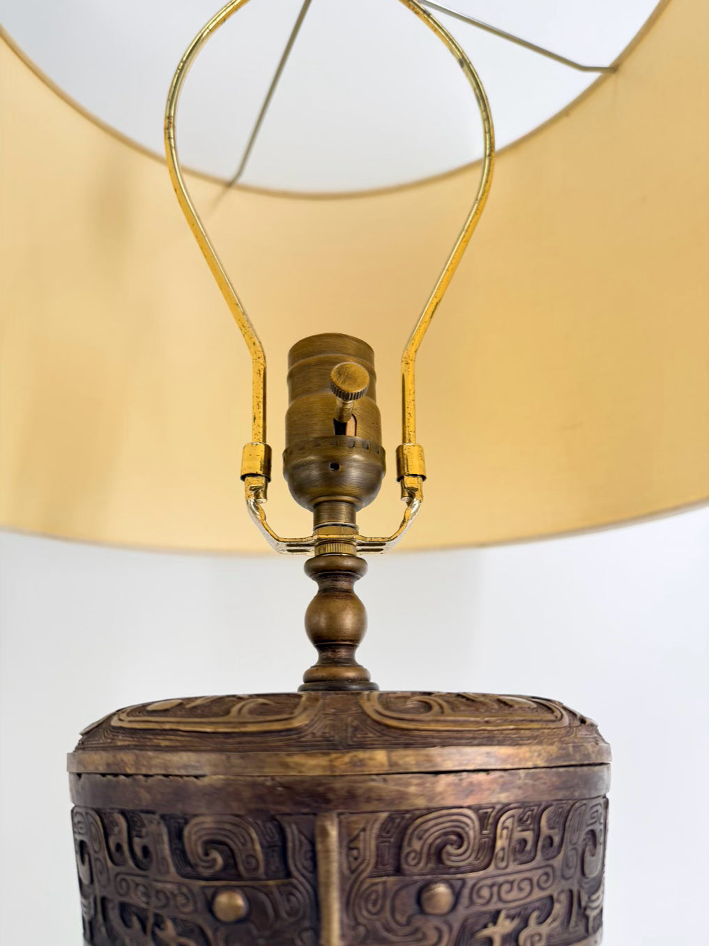 Bronze Asian Wine Vessel Style Lamp w/ Shade