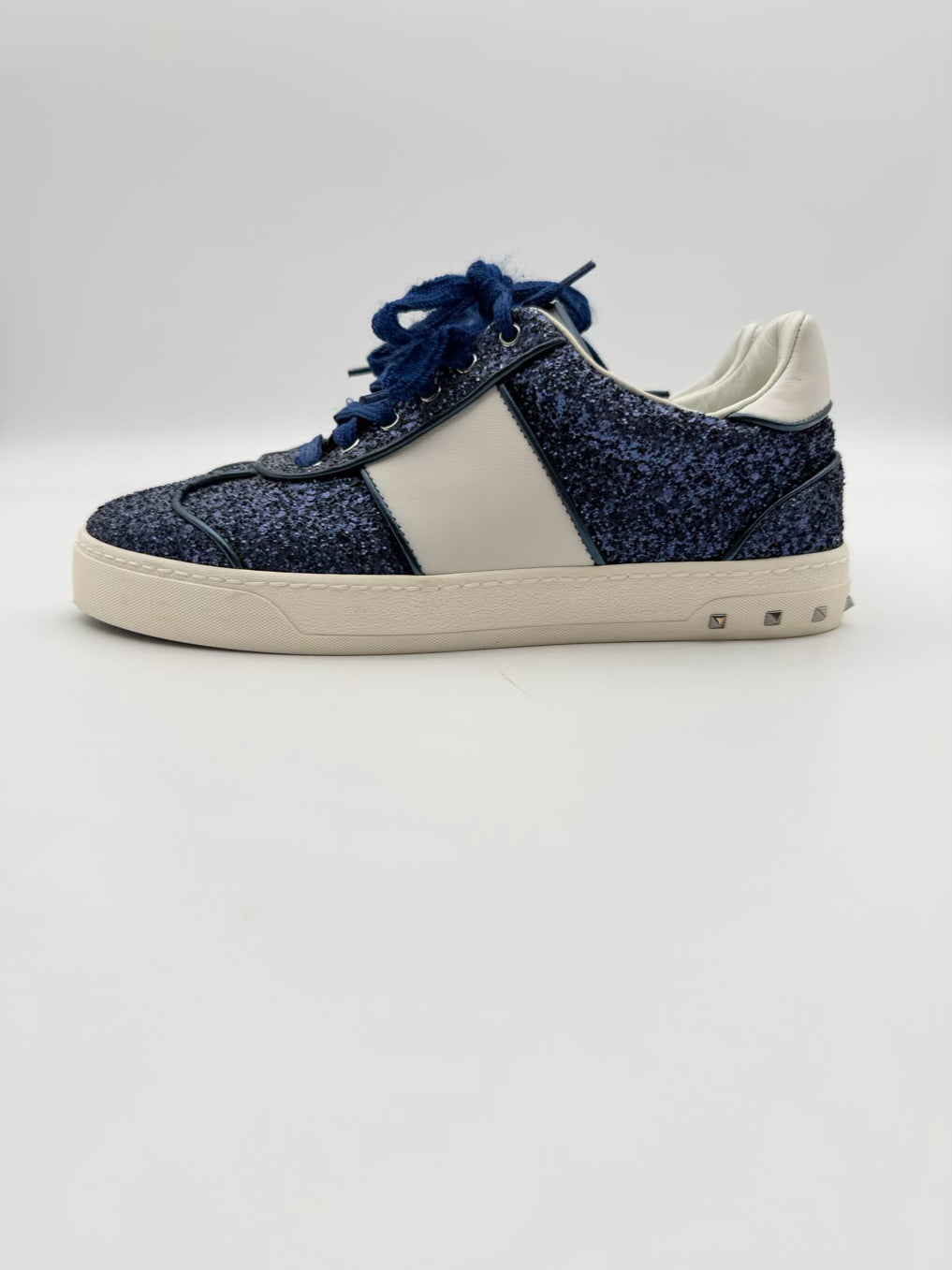 VALENTINO GARAVANI WMNS Size 38 Blue & White Sparkle Sneakers