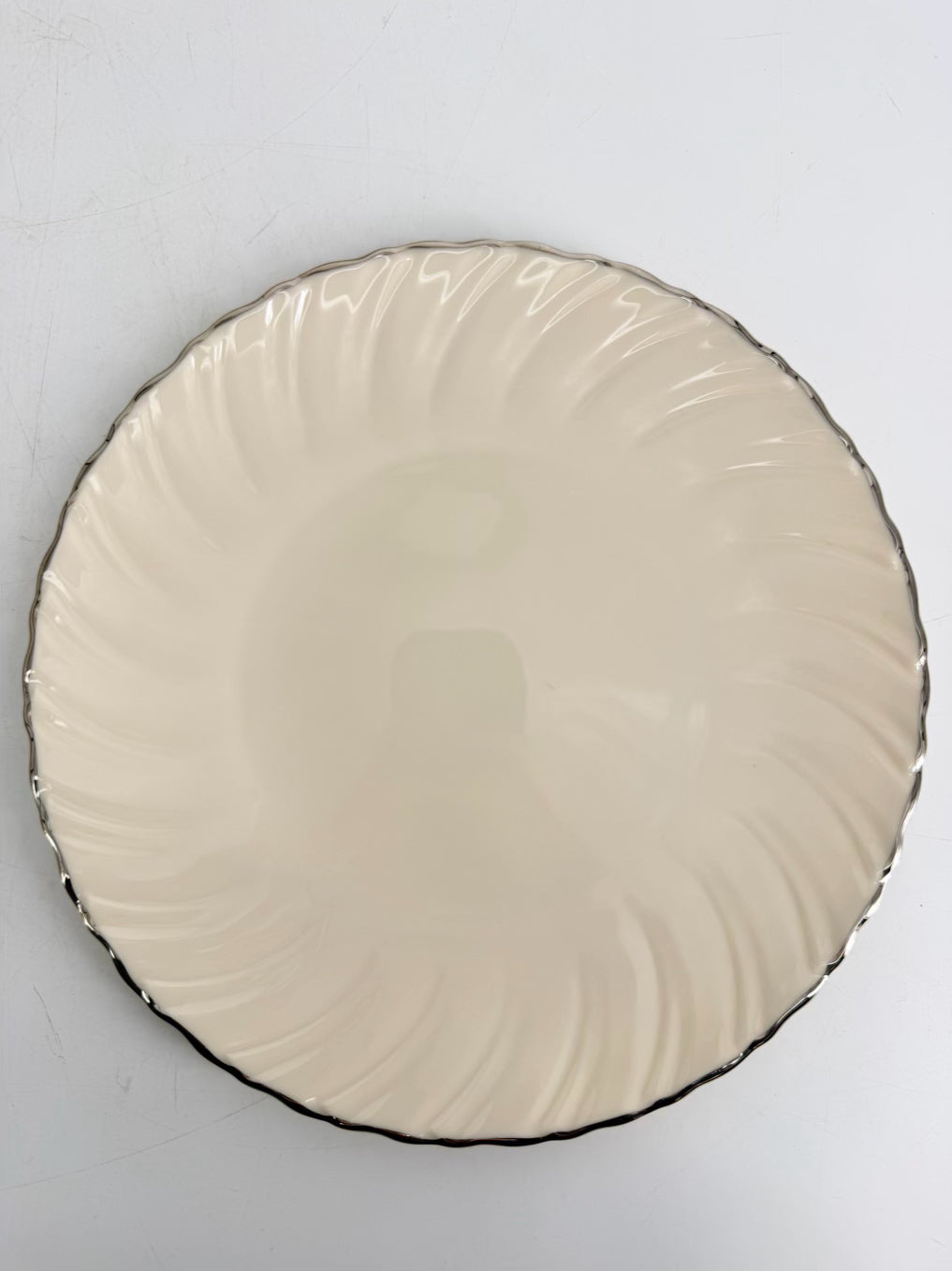 LENOX Cream China Weatherly 4 Piece Dinnerware Setting For 6 Includes Serving Dishes
