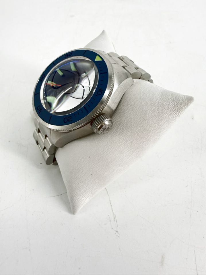 SPINNAKER Blue & Green Stainless Steel Automatic Watch w/ Links & Box